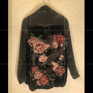 Johnny Was Drogon Embroidered Blouse cameo XS